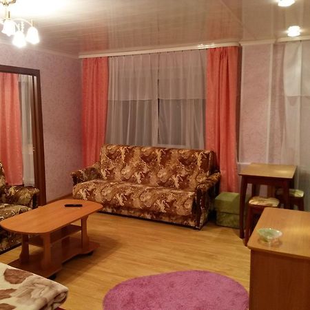 Apartment Na Oktyabrskoi Moermansk Buitenkant foto