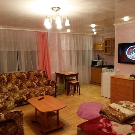 Apartment Na Oktyabrskoi Moermansk Buitenkant foto