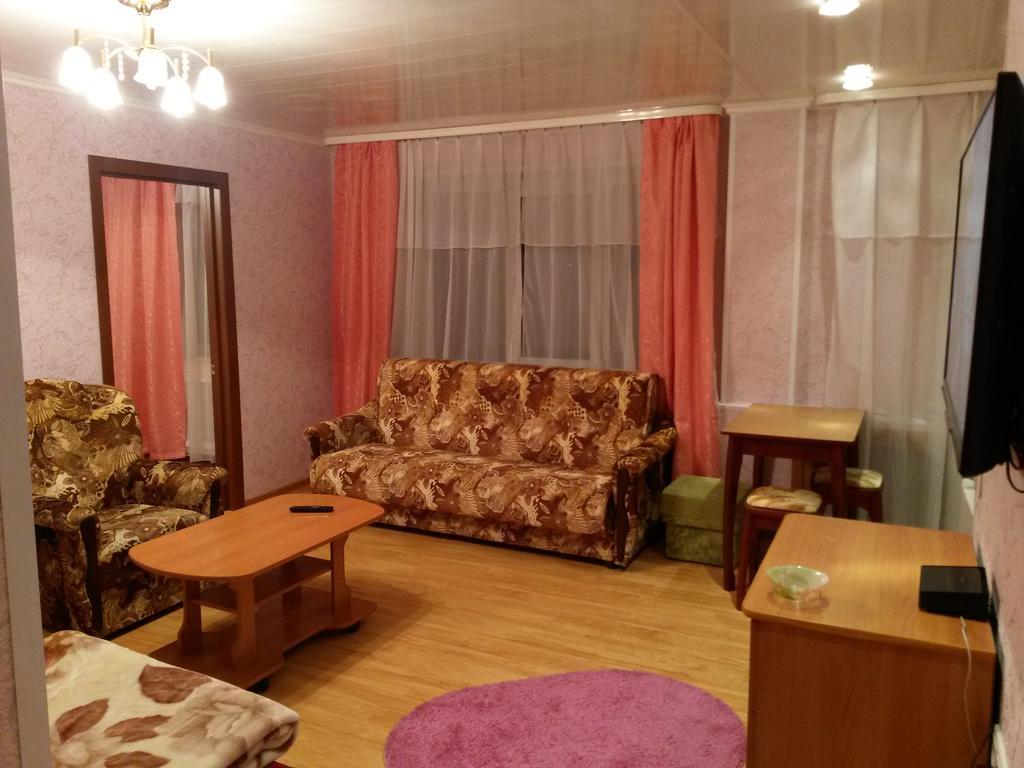 Apartment Na Oktyabrskoi Moermansk Buitenkant foto