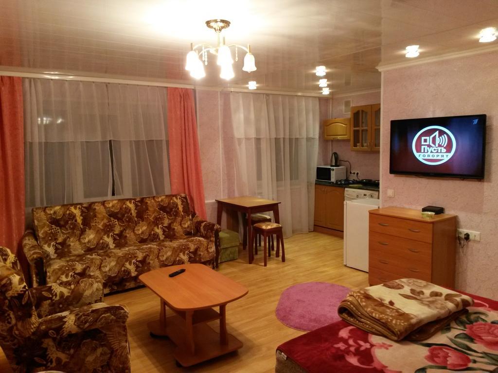 Apartment Na Oktyabrskoi Moermansk Buitenkant foto