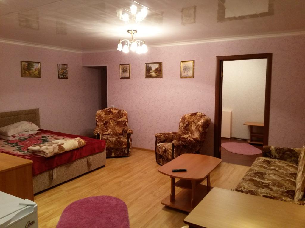 Apartment Na Oktyabrskoi Moermansk Buitenkant foto